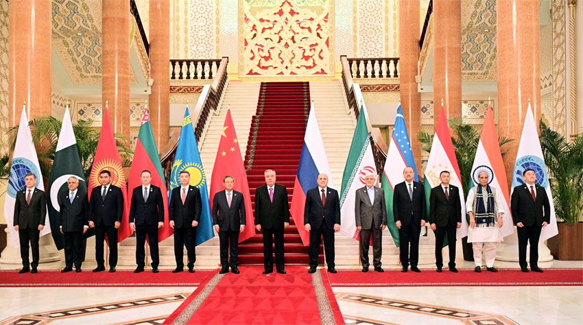 Ishaq Dar, SCO leaders call on Tajikistan’s President