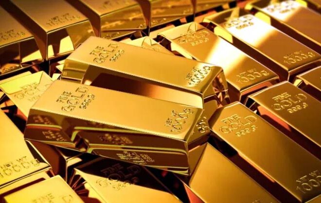 Gold prices decline by Rs3,000 per tola