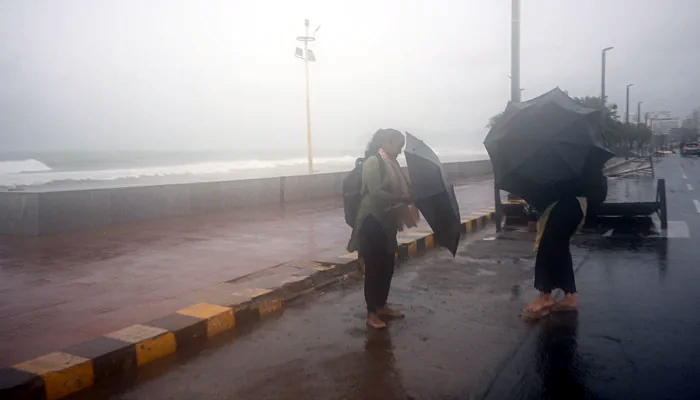 Cyclone Arnab lashes India coast, no deaths reported